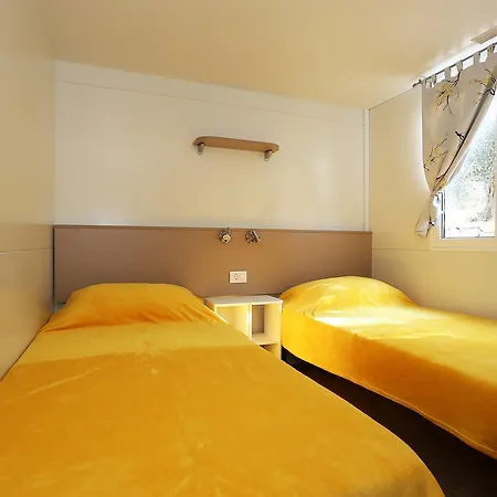 Mobile Homes-slanica Nyaraló