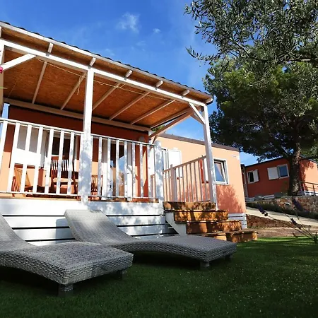 Mobile Homes-slanica * Murter