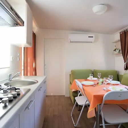 Mobile Homes-slanica *