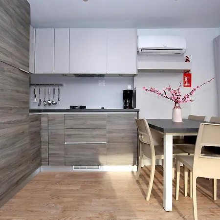 Holiday home Mobile Homes-slanica