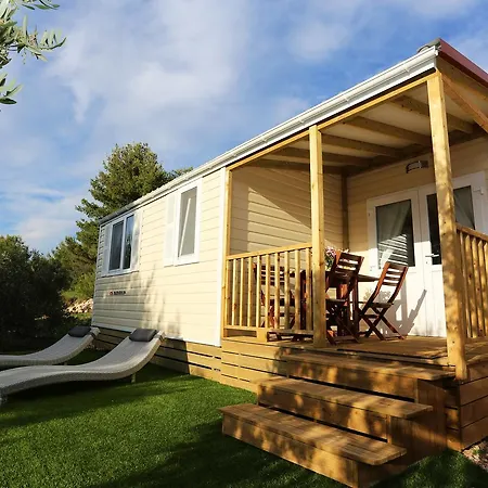 Mobile Homes-slanica