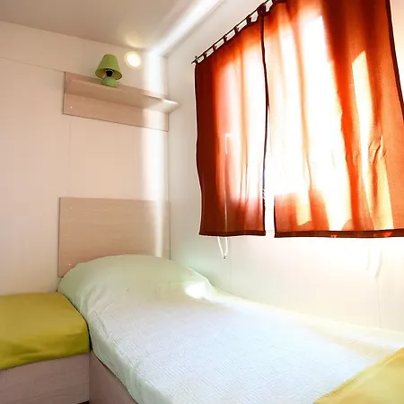 Mobile Homes-slanica 穆泰尔岛