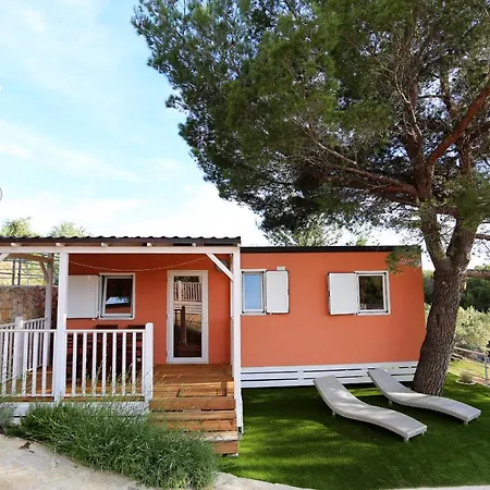 Mobile Homes-slanica