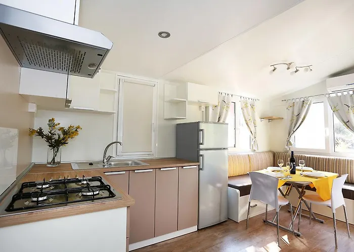 Mobile Homes-slanica Semesterbostad Murter