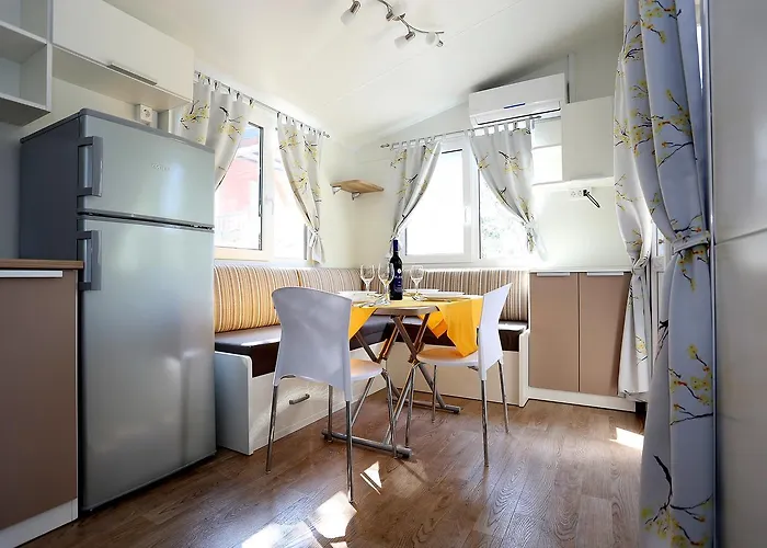 Mobile Homes-slanica Semesterbostad Murter