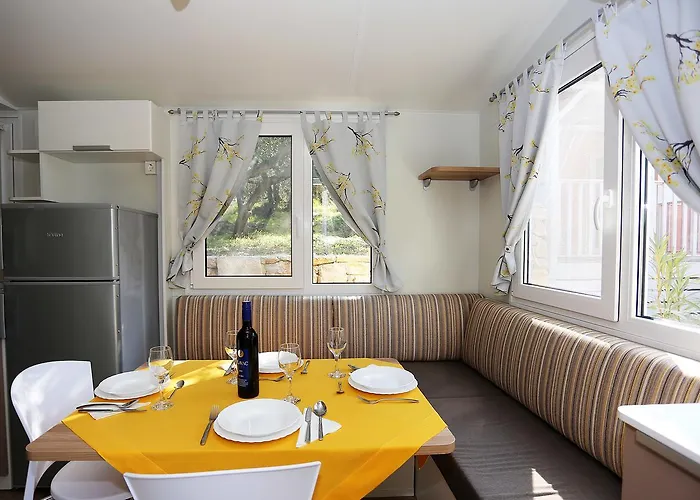 Mobile Homes-slanica Semesterbostad *