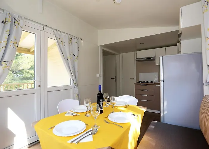 Mobile Homes-slanica Semesterbostad